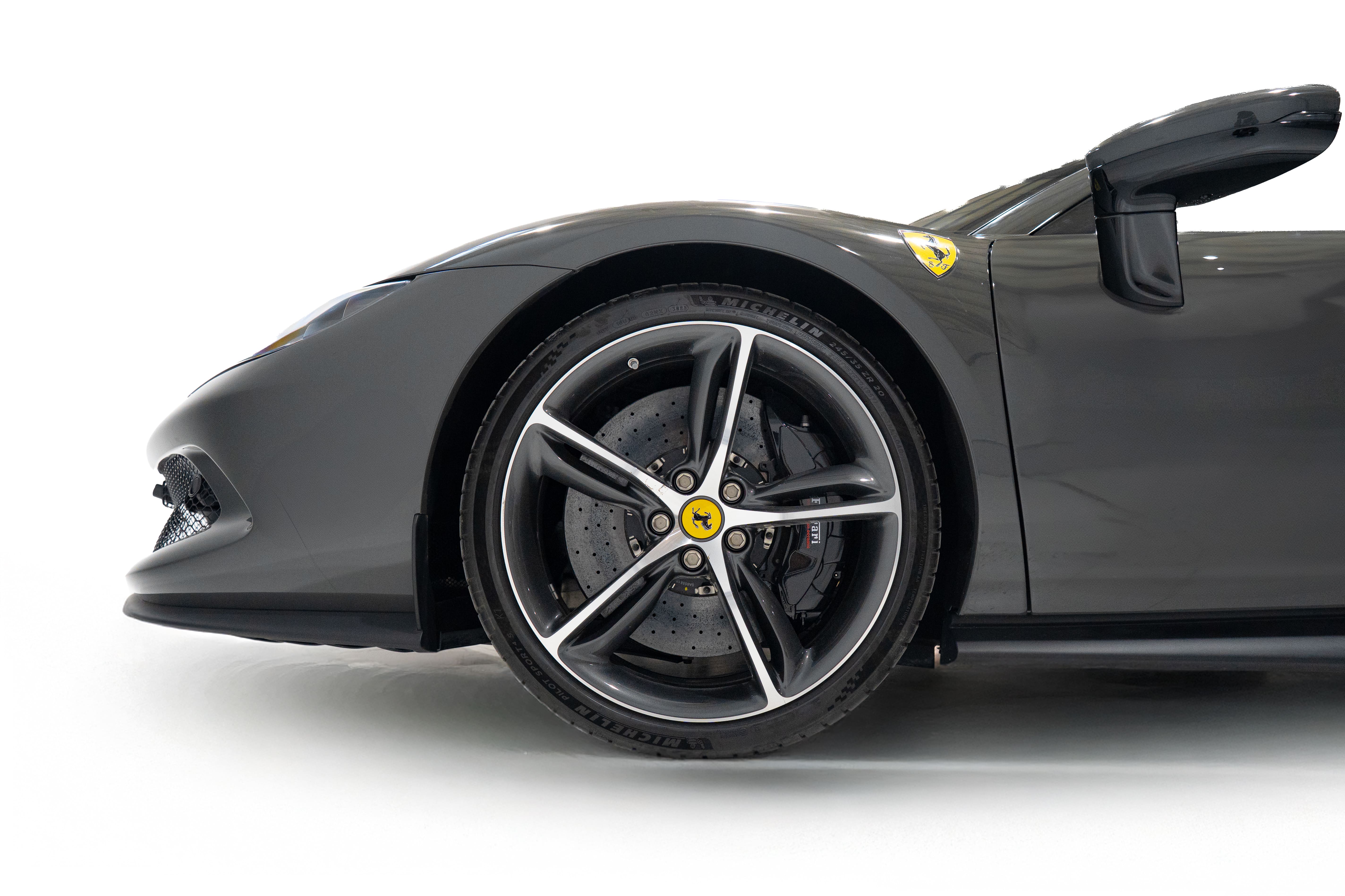 FERRARI 296 GTS