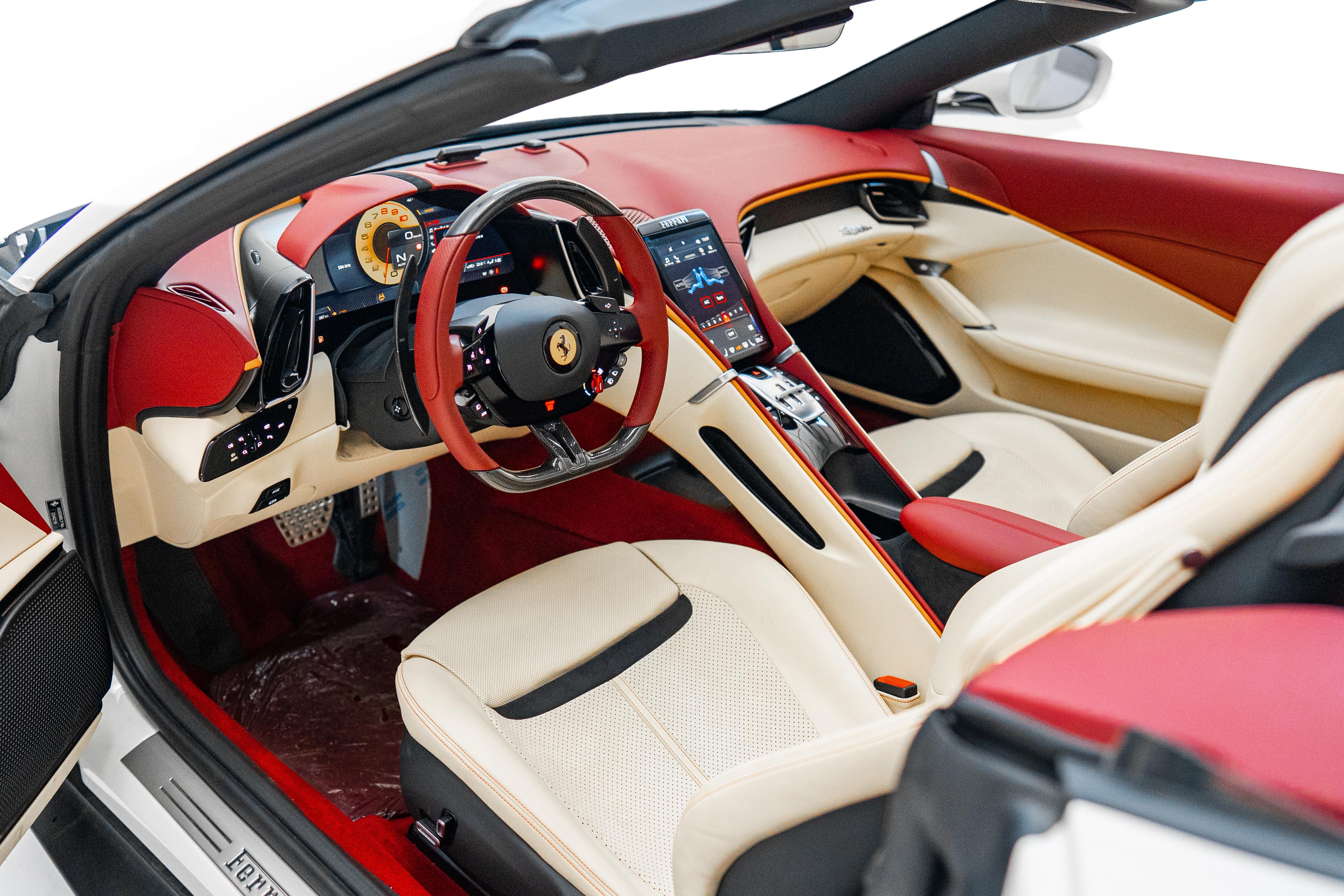 Ferrari Roma Spider