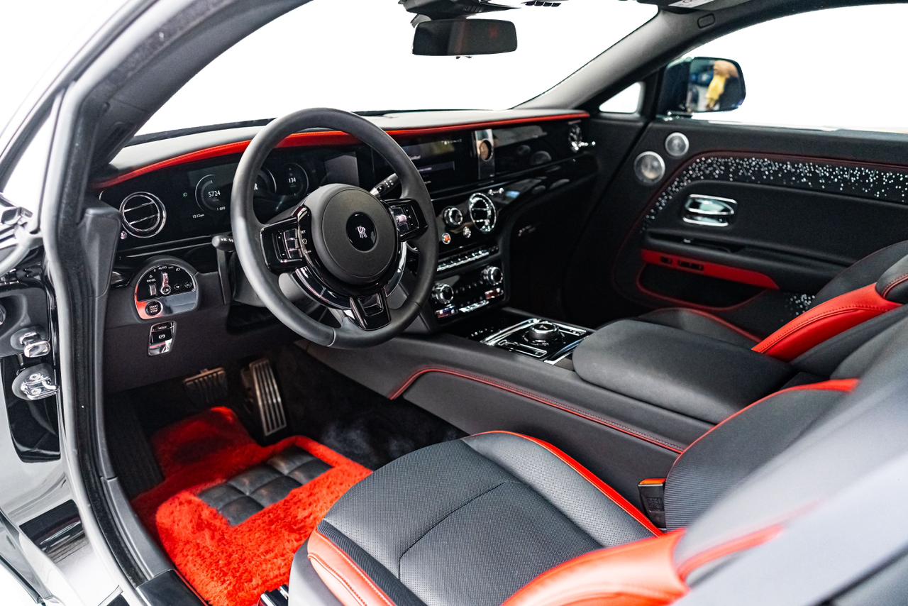 ROLLS-ROYCE SPECTRE
